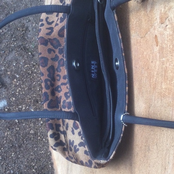 NINE WEST 3 Compartment Animal Print Purse EUC Browns and Black Snap Closure - Picture 11 of 14